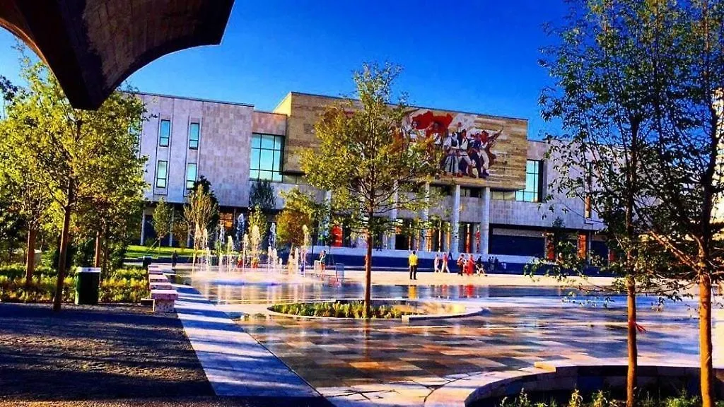 Central Retreat Chic In The Heart Of Tirana 0*,
